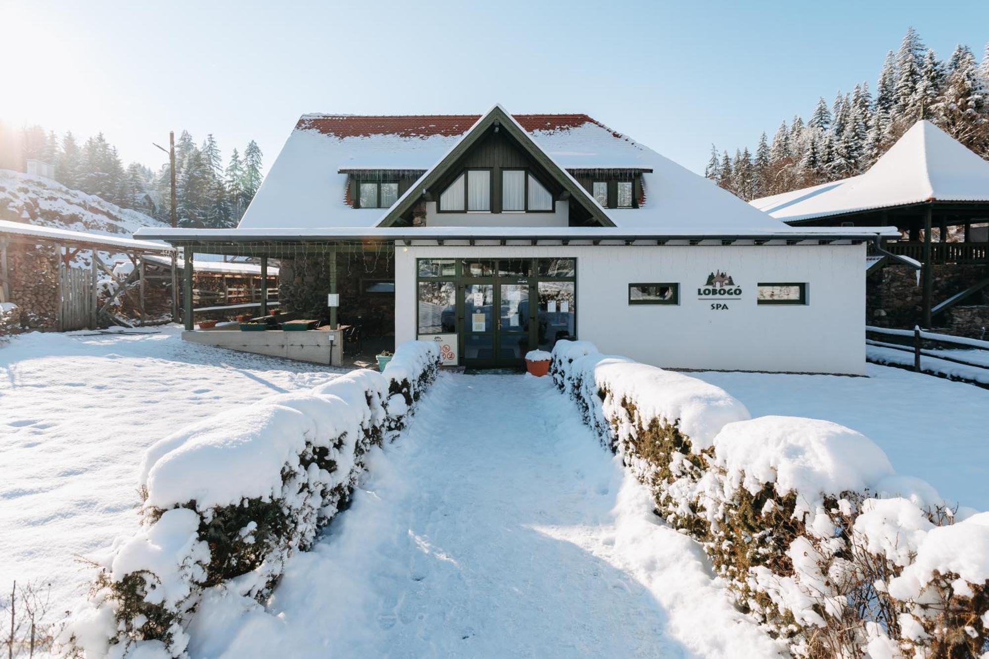 Lobogo Resort Vlahita Exterior photo