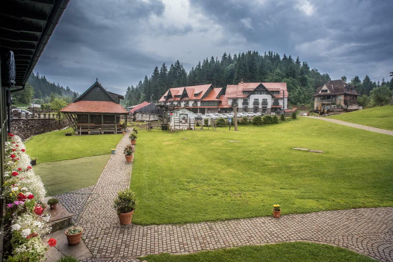 Lobogo Resort Vlahita Exterior photo